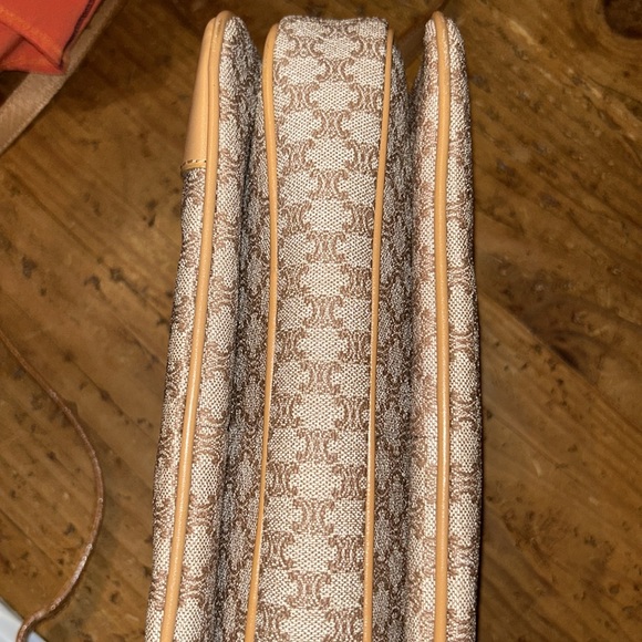 RARE CELINE VINTAGE Logo purse long adjustable strap and expandable compartments - Picture 8 of 9